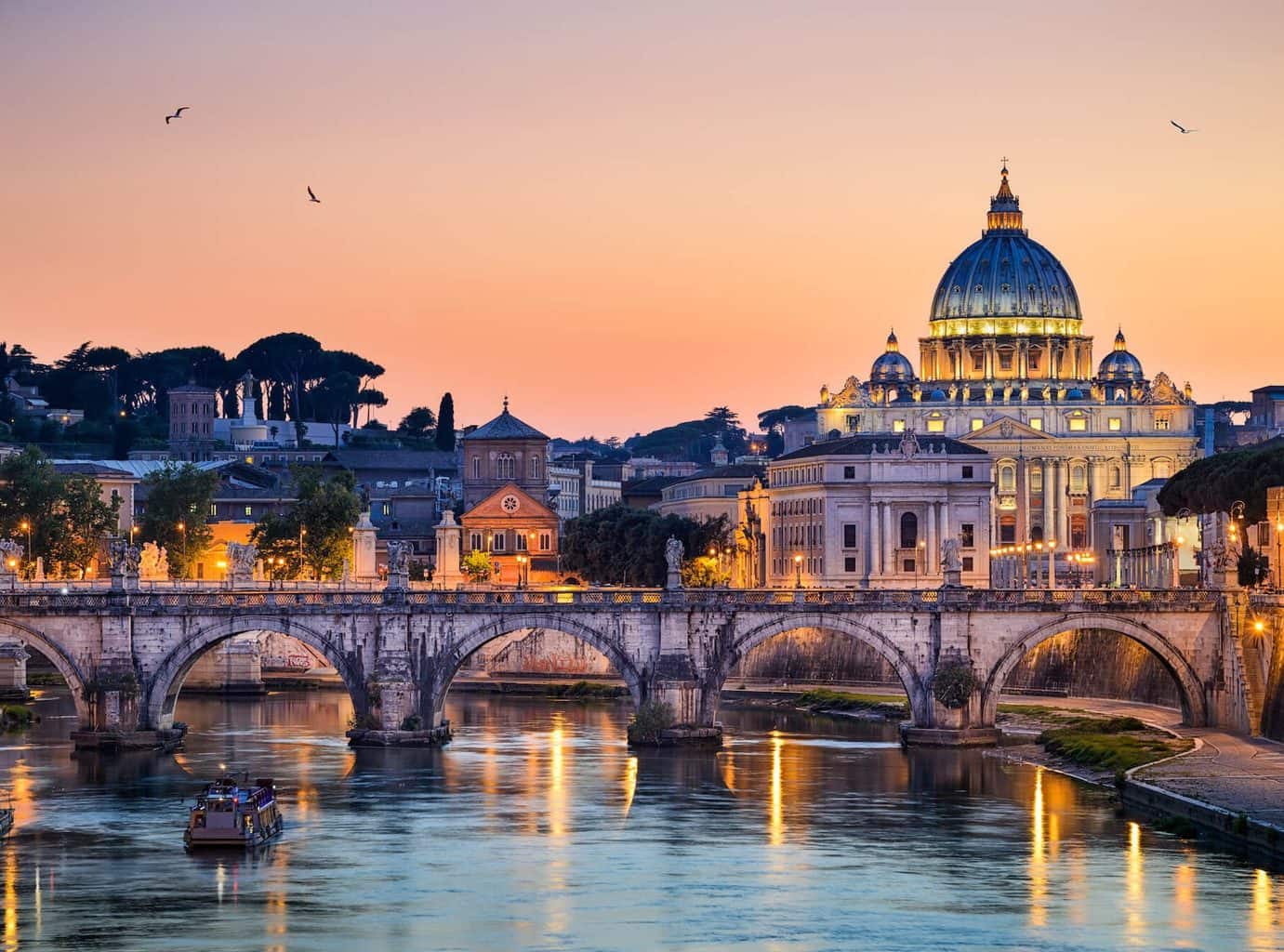 Luxury Rome Holiday - Bridge, river and architecture shot
