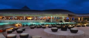Luxury family friendly hotels the reserve pool and bar view